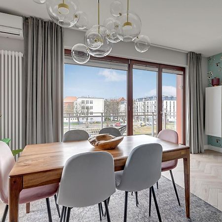 Staywin Riverfront Lofts กดัญสก์ ภายนอก รูปภาพ