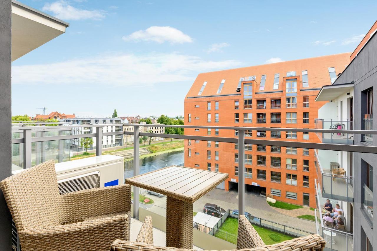 Staywin Riverfront Lofts กดัญสก์ ภายนอก รูปภาพ