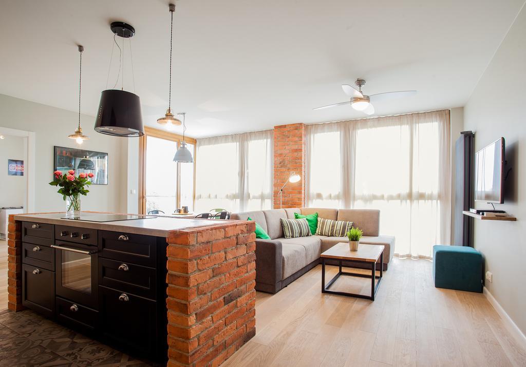 Staywin Riverfront Lofts กดัญสก์ ภายนอก รูปภาพ
