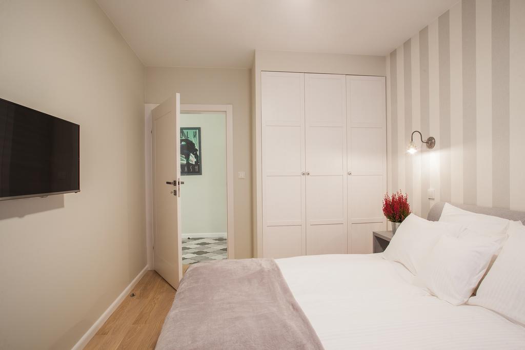Staywin Riverfront Lofts กดัญสก์ ภายนอก รูปภาพ