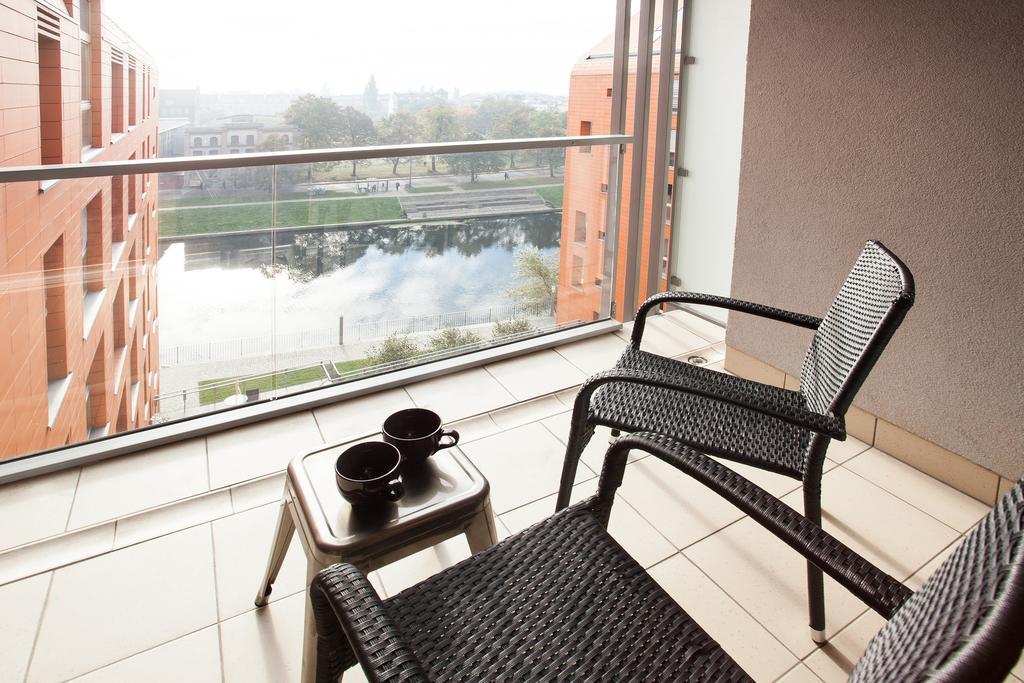 Staywin Riverfront Lofts กดัญสก์ ภายนอก รูปภาพ