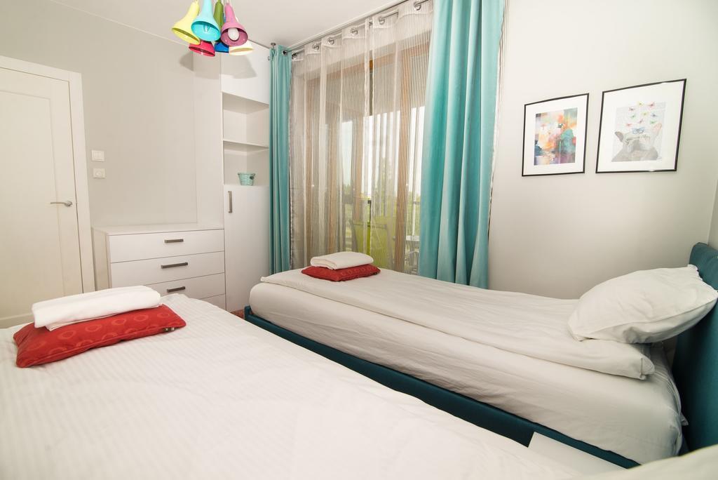Staywin Riverfront Lofts กดัญสก์ ภายนอก รูปภาพ
